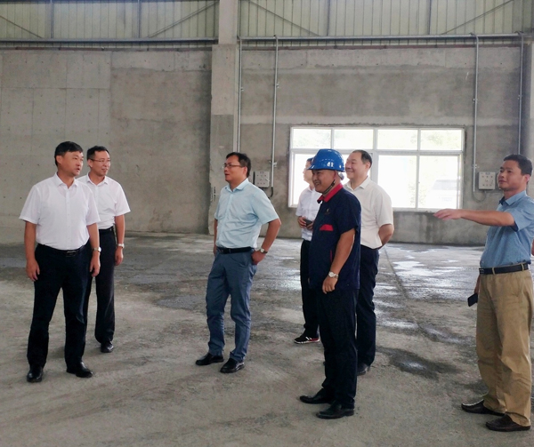 集團公司黨委委員、股份公司黨委書記、總經(jīng)理蔣培進到矸石項目部調研 