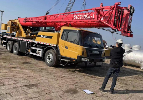公司大型設(shè)備成功出口海外